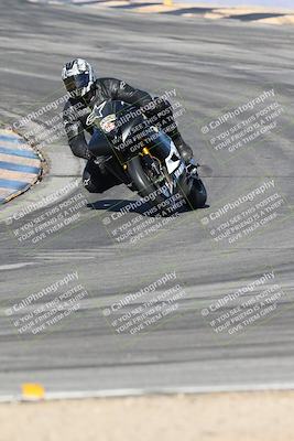 media/Nov-16-2025-Race Pace (Sun) [[8c5fa54630]]/Verified Riders/1-Turns 9 and 10 (925am)/